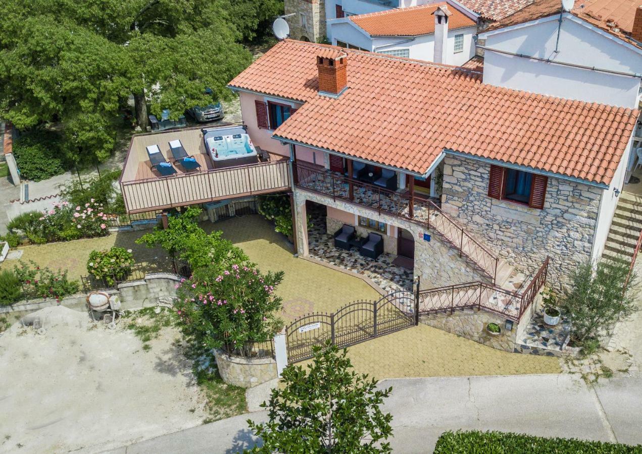 Villa Michelle Karojba